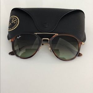 RayBan RB4253